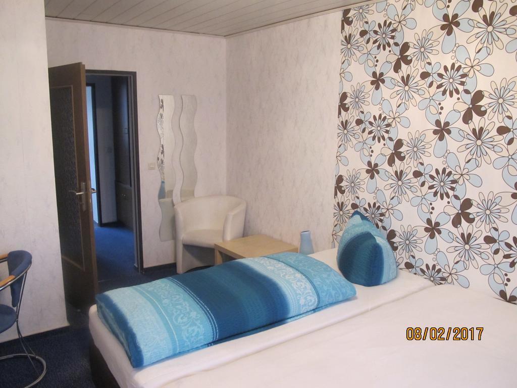 Pension Check In Hotel Guestrow Exterior photo